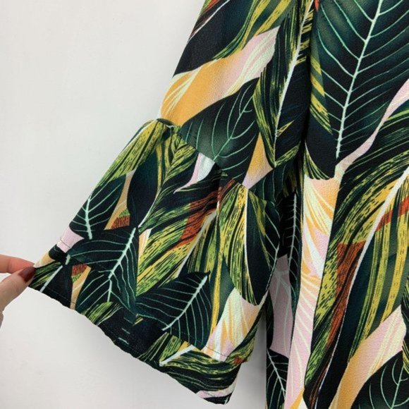 Belongsci Bell Sleeve Palm Leaf Print Shift Dress - Picture 6 of 8